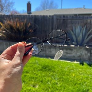 QUAY AUSTRALIA BLUE LIGHT FILTER GLASSES 👓